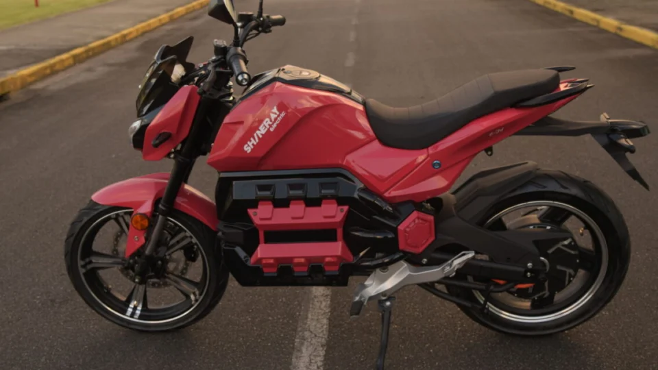 Motos elétricas ainda não “pegaram” no Brasil