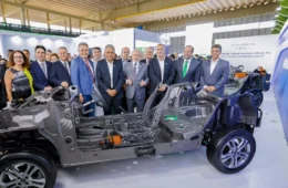 Stellantis acelera rumo ao futuro: Híbridos Flex chegam ao Brasil em novembro