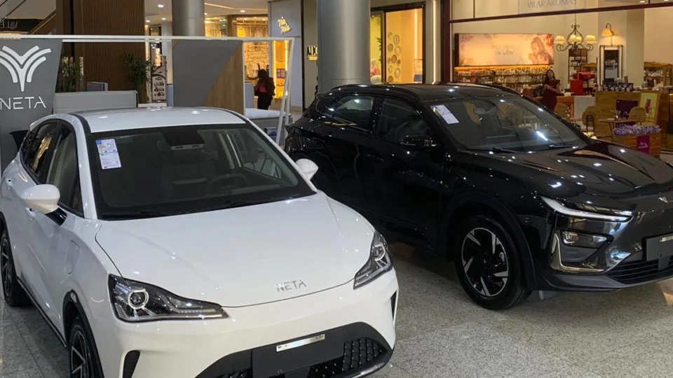 Neta Auto estreia no Brasil com SUVs elétricos competitivos