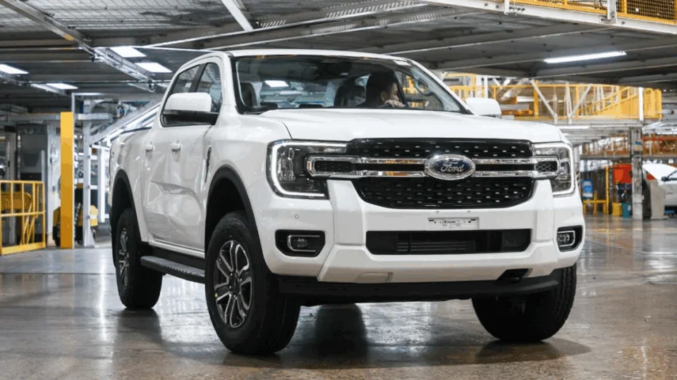Ford amplia produção da Ranger na Argentina para atender crescimento de vendas no Brasil