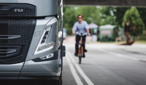 Volvo brilha no primeiro programa de teste de segurança para caminhões do Euro NCAP