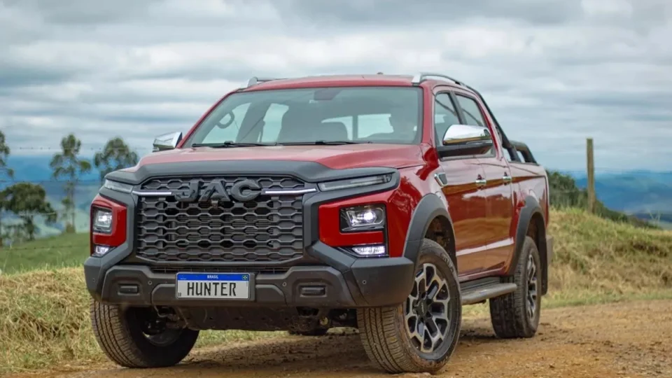 JAC Motors anuncia retorno ao segmento de Motores Térmicos com a picape Hunter no Brasil