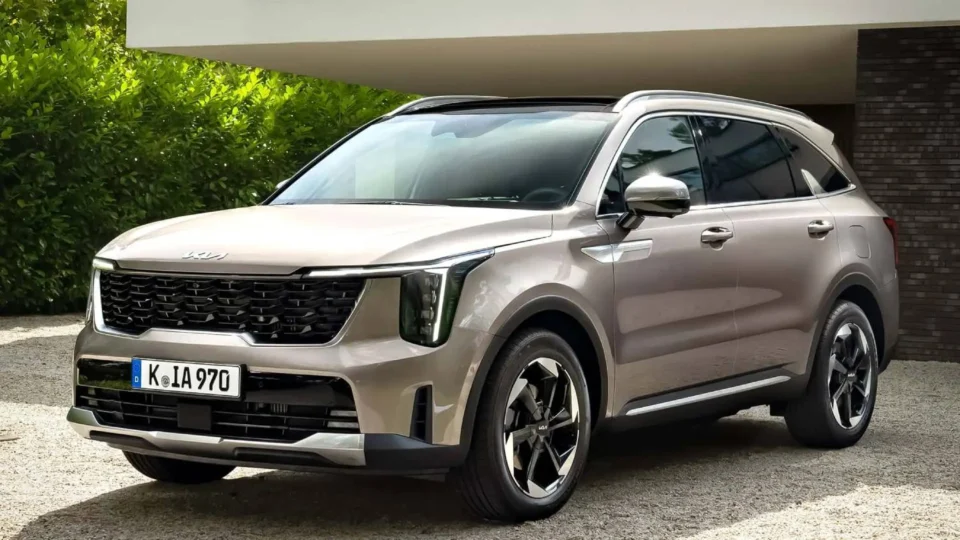 Kia Sorento retorna ao Brasil em 2025 com novo visual e motor Diesel