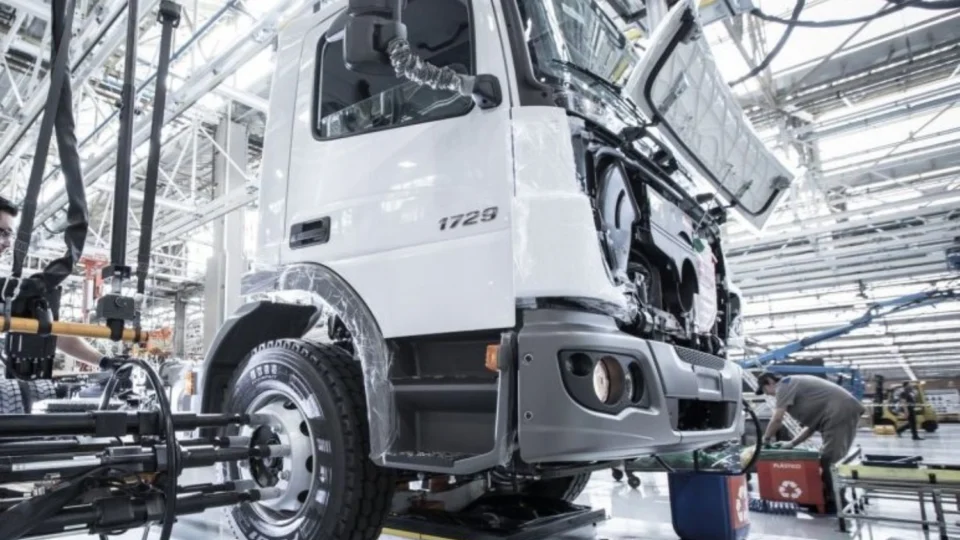 Setor de caminhões teve crescimento histórico em 2024