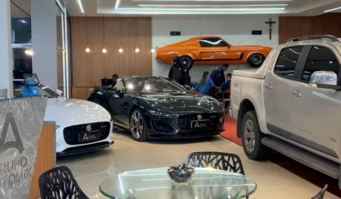 Polícia Federal e Receita Federal desarticulam esquema de fraude em financiamento de veículos de luxo em Manaus