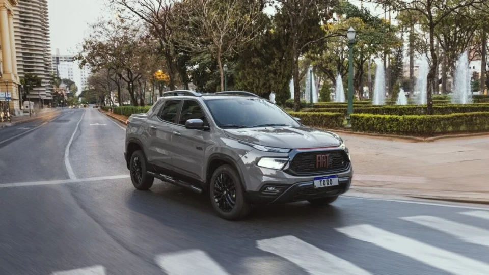 Fiat Toro Ultra retorna ao mercado com motor Turbo 270 Flex e visual renovado