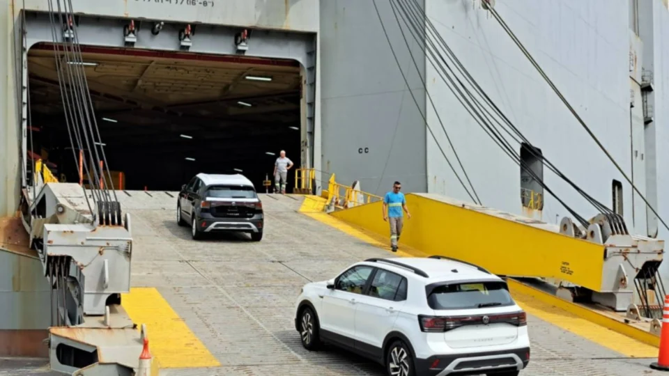 Exportações de veículos brasileiros disparam 54,9% no primeiro bimestre de 2025