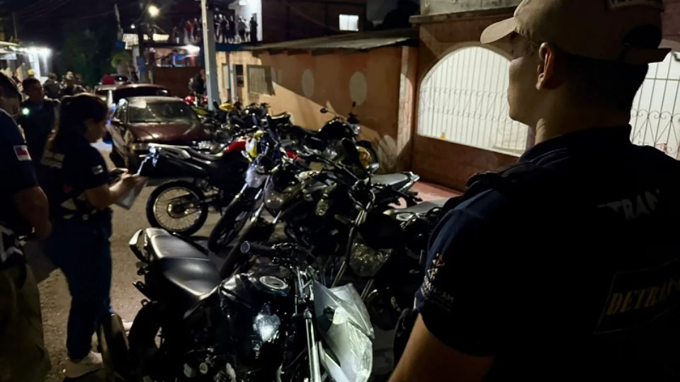 Operação Rolezinho: Detran-AM e Forças de Segurança removem veículos envolvidos em desordem viária