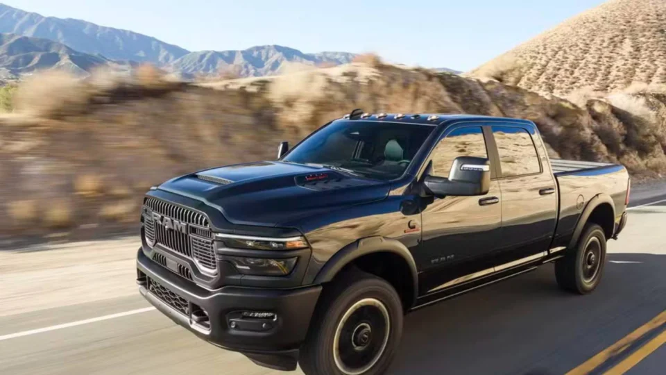 Ram 2500 e 3500 chegam ao Brasil com visual arrojado e melhorias mecânicas