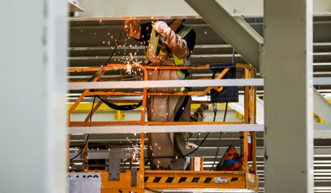 BYD contrata construtora brasileira para retomar obras na fábrica de Camaçari