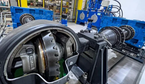 Cummins reforça laboratório em Osasco como centro global de validação de eixos