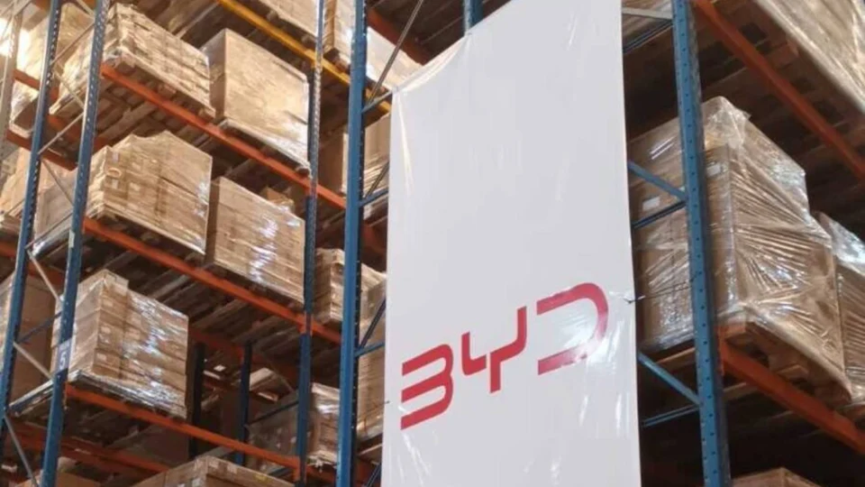 BYD amplia operação no Brasil com novo centro de distribuição em São Paulo
