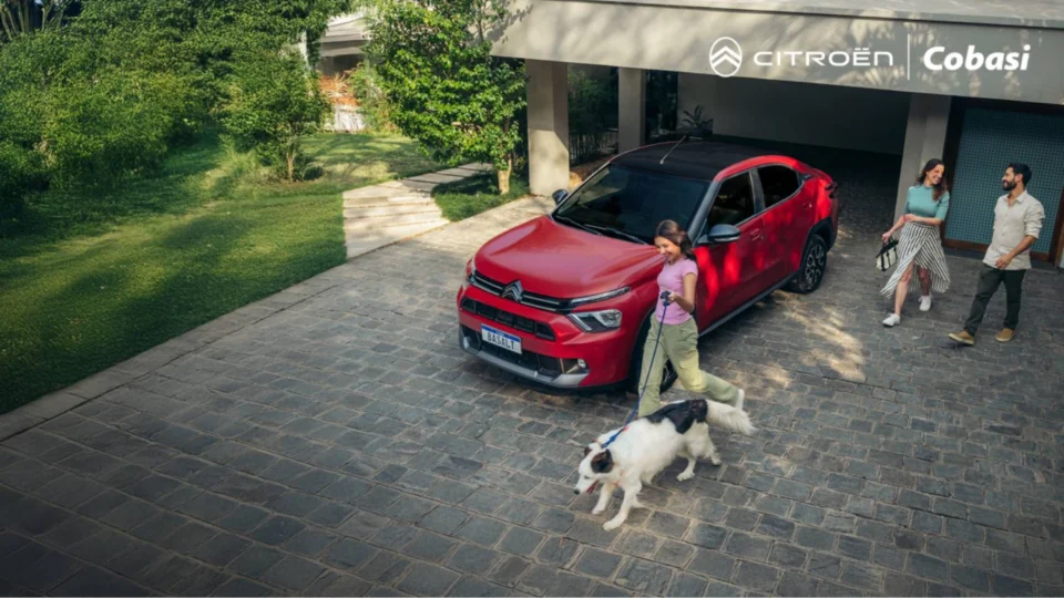 Citroën e Cobasi unem forças em parceria que alia mobilidade e amor por pets
