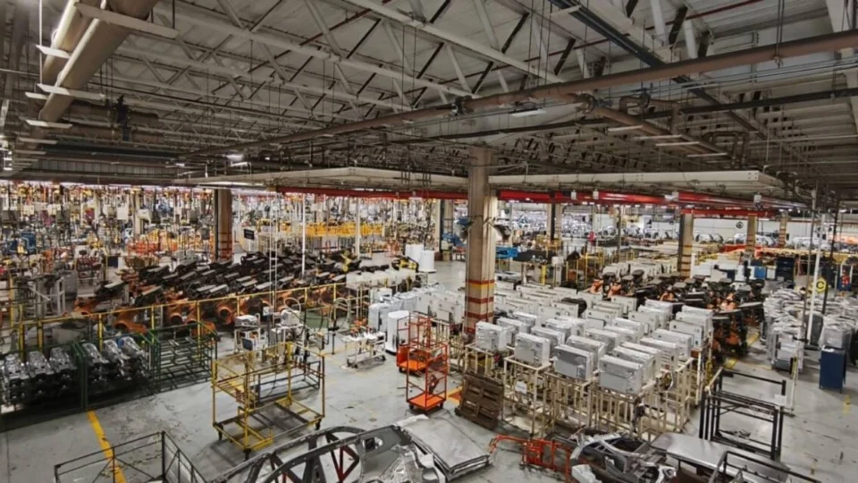 Caoa paralisa produção em Anápolis por 30 dias para acelerar expansão de fábrica de R$ 3 bi