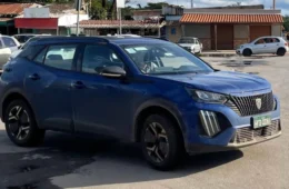 Peugeot 208 e 2008 GT ganham sistema híbrido leve para eficiência e economia