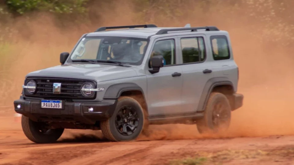 GWM Tank 300 Hi4T chega ao Brasil: SUV híbrido Off-Road por R$ 333 mil
