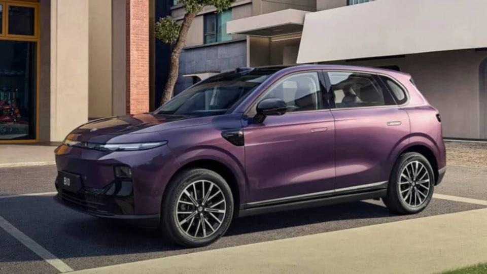 Leapmotor B10 estreia na China com preço competitivo e 15 mil reservas