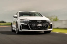 Audi RS 3 chega ao Brasil com pré-venda aberta e desempenho recorde