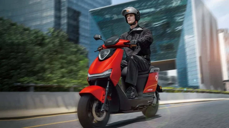 Yadea inicia produção de veículos elétricos em Manaus e fortalece presença no Brasil