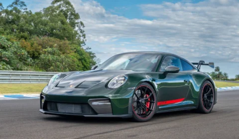 Nova geração do Porsche 911 chega ao Brasil em 2025 com híbrido e preços a partir de R$ 930.000