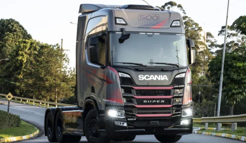 Scania lança edição especial Super 500: Potência, tecnologia e visual esportivo no Brasil