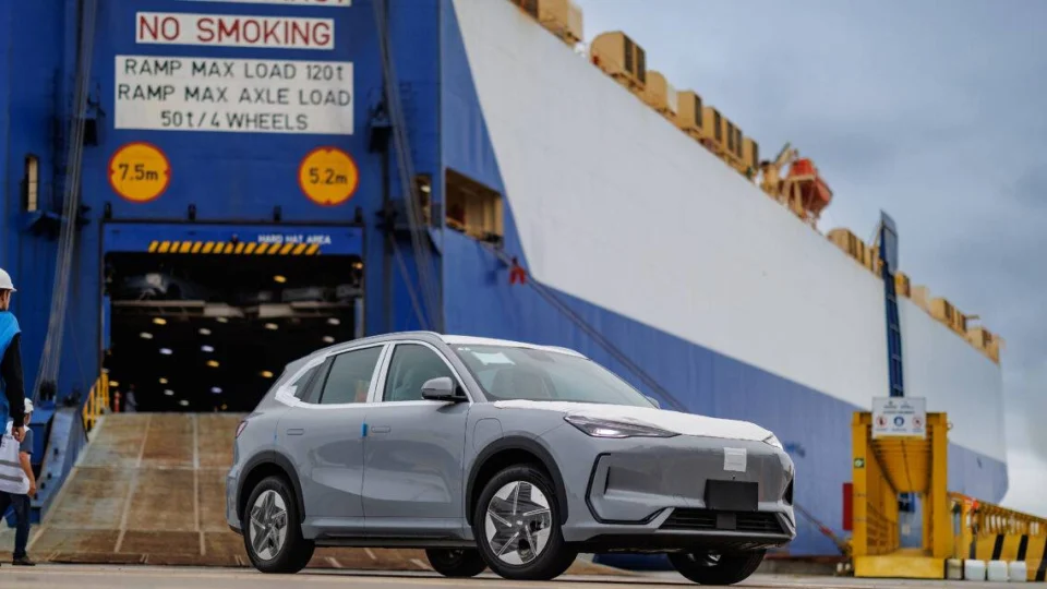 Geely EX5 desembarca no Brasil com 680 unidades e promete revolucionar o mercado de SUVs elétricos