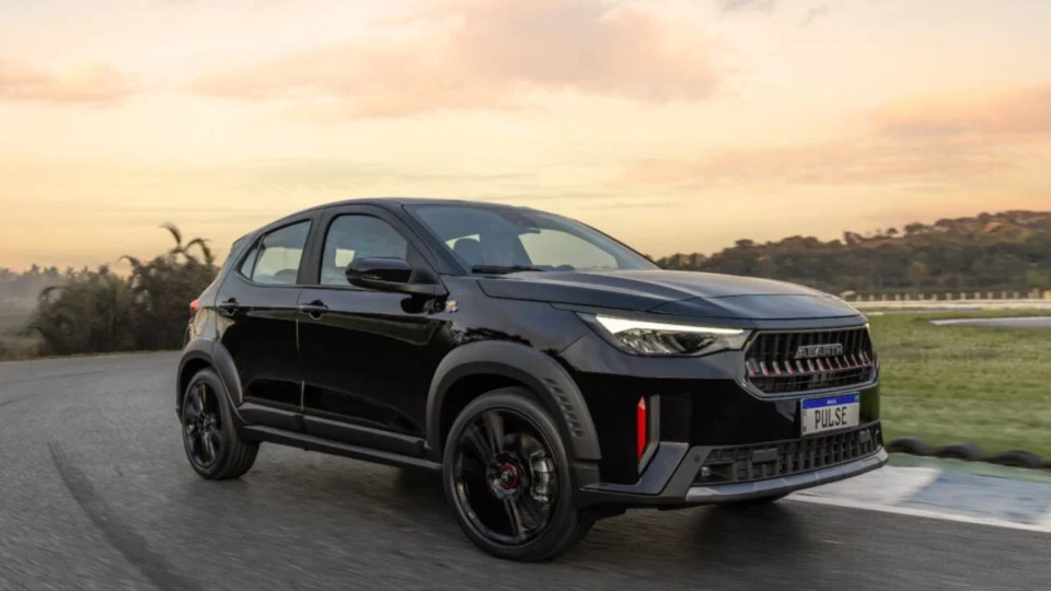 Abarth Pulse 2026: Renovado e mais equipado, SUV esportivo parte de R$ 157.990