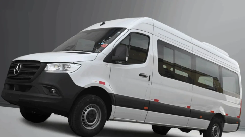Mercedes-Benz amplia Linha Sprinter com versão robustez para setores agrícola e de mineração