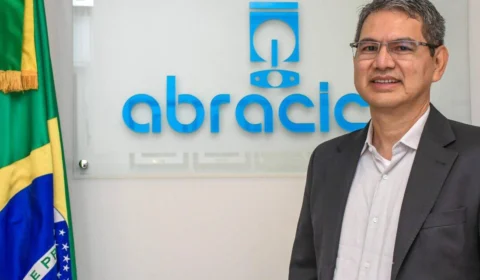 Impacto da tarifa de 50% de Trump nas exportações de motos brasileiras e no PIM