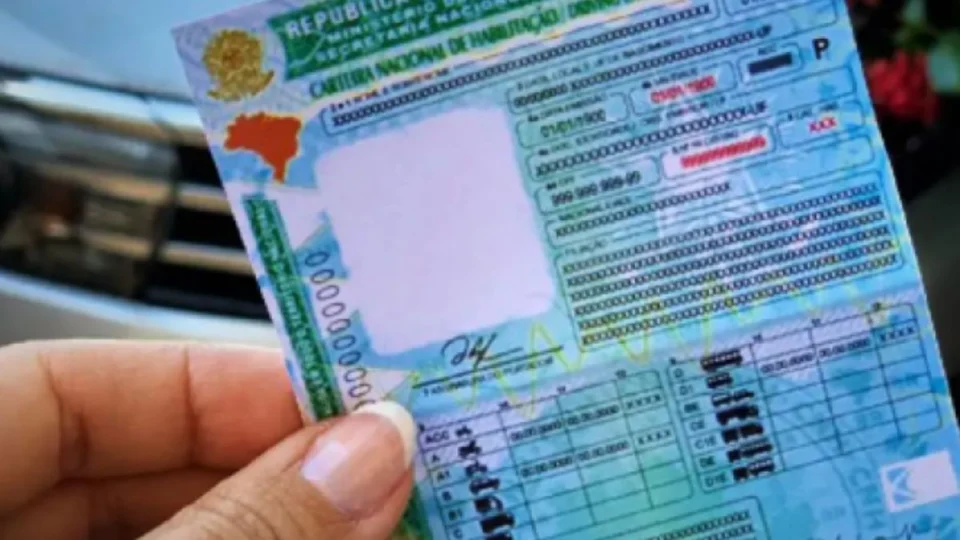 Contran aprova novas regras da CNH e acaba com aulas obrigatórias em autoescolas