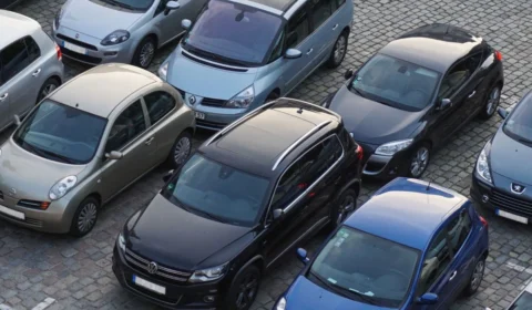 Fenabrave projeta crescimento de 3% nas vendas de veículos no Brasil em 2026