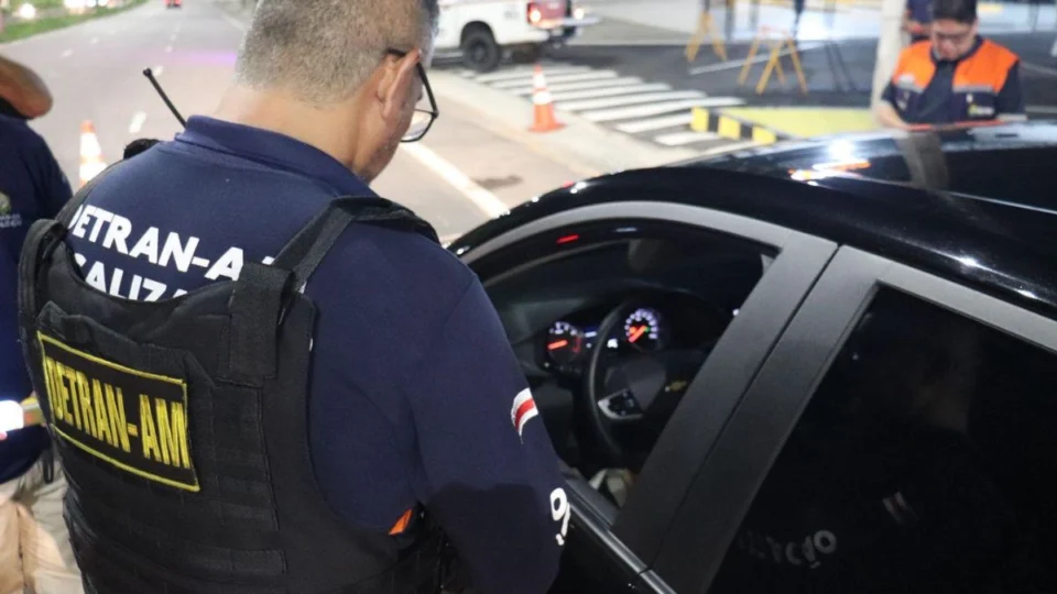 Detran-AM registra mais de 400 infrações durante operação de Réveillon em Manaus