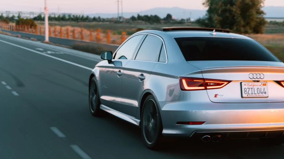 Demanda por seguros de automóveis cresce 3% no Brasil em 2025