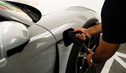 Porsche e GreenV inauguram primeiro hub de recarga ultrarrápida no Nordeste