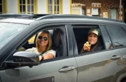 Patinhos de borracha no seu Jeep? Entenda o movimento “Ducking” que conquistou os donos de Jeep no Brasil