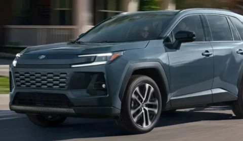 Toyota confirma nova geração do RAV4 para o Brasil em meio à ofensiva chinesa