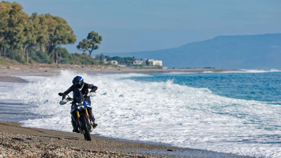 BMW Motorrad conquista 7 vitórias no Prêmio “Moto do Ano 2026”