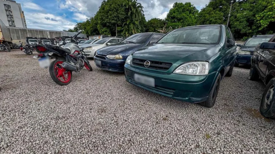 Detran-AM abre visitação para primeiro leilão de veículos de 2026