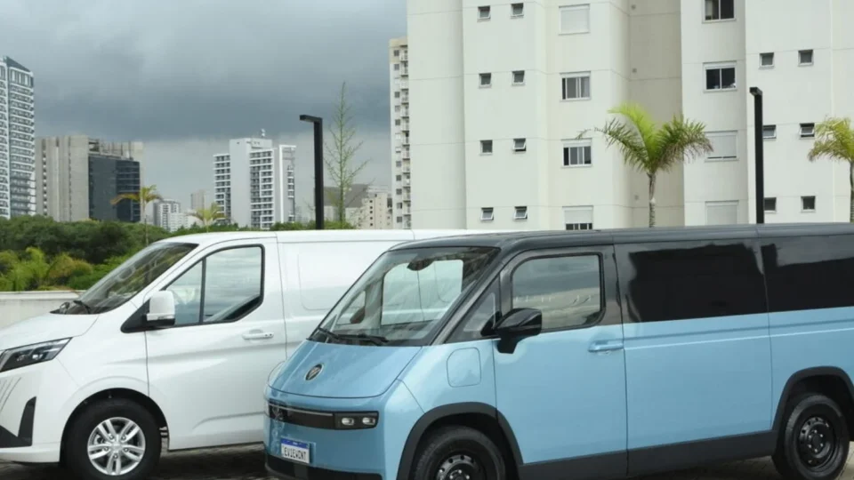 Foton acelera no Brasil e lança ofensiva com sete novos veículos comerciais elétricos