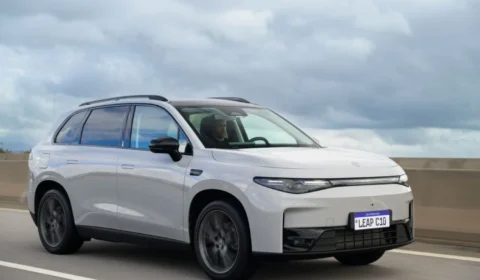 Leapmotor C10 Ultra-Híbrido brilha na Europa e conquista o título de “Híbrido Plug-In do Ano” em Portugal