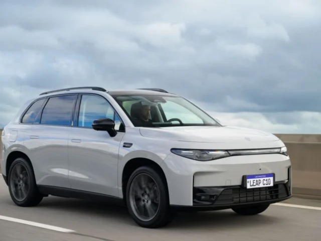 Leapmotor C10 Ultra-Híbrido brilha na Europa e conquista o título de “Híbrido Plug-In do Ano” em Portugal