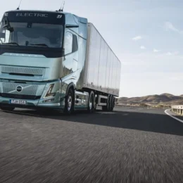 Volvo rompe a barreira dos 700 km com o novo FH Aero Electric