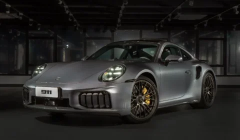 Novo Porsche 911 Turbo S Híbrido chega ao Brasil com 711 cv