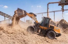 Case CE apresenta conceito inédito de pá carregadeira a etanol na Agrishow 2026