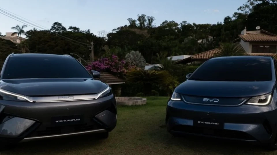 Dolphin SE chega por R$ 159.990 e Yuan Plus 2027 ganha tração integral e 449 cv