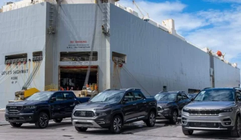 Exportações de veículos crescem pelo quinto mês seguido, mas trimestre acumula queda de 18,5%