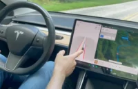 Fim da linha para o HW3: Tesla admite que hardware não suporta FSD e anuncia “microfábricas” para retrofits