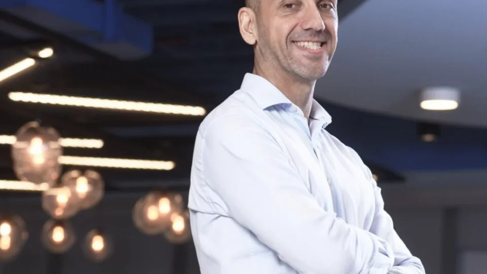 Banco BV consolida força no financiamento automotivo e aponta forte depreciação de elétricos seminovos