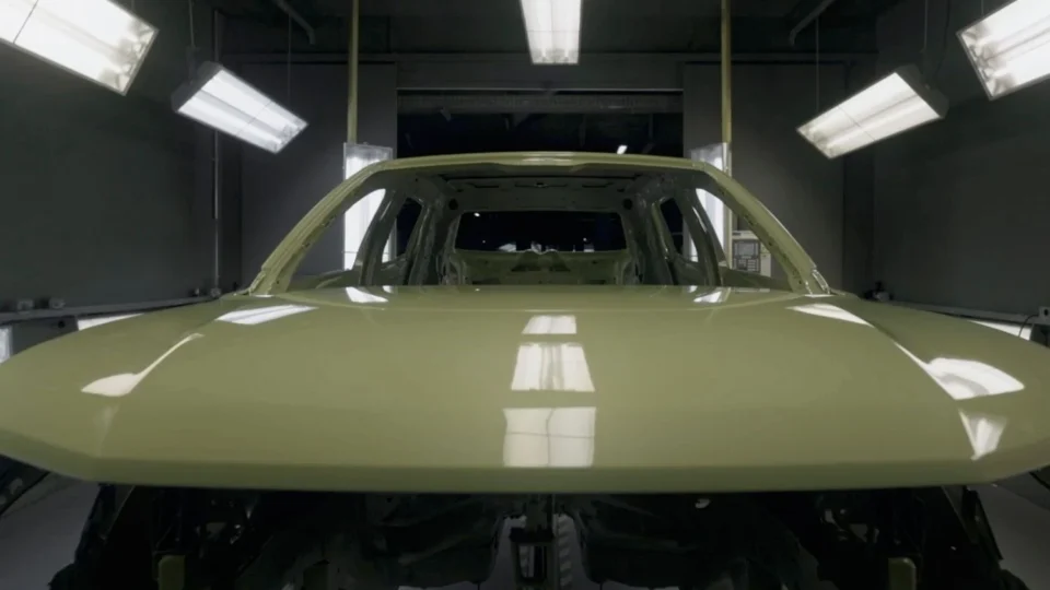 Produção nacional do Jeep Avenger começa a ganhar forma em Porto Real