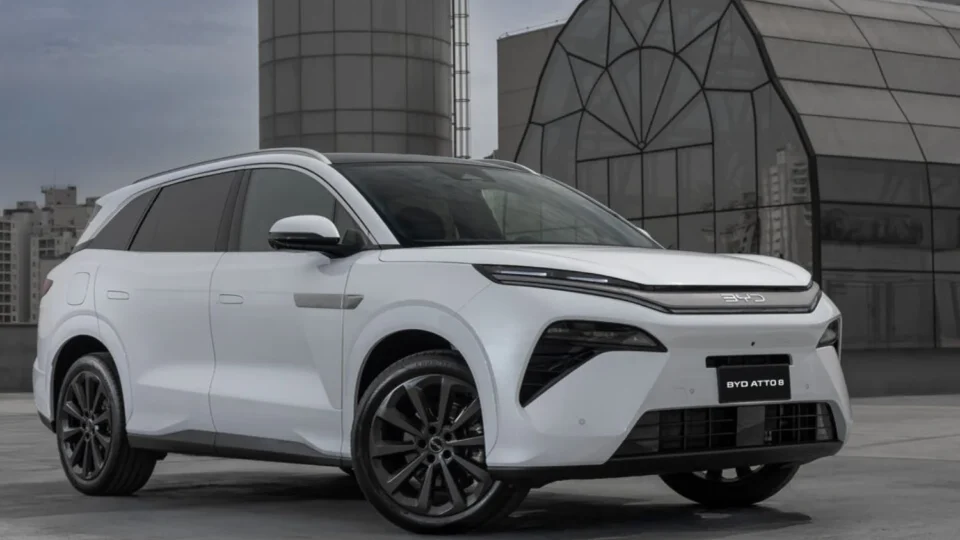 BYD negocia fábricas ociosas e cogita compra de marcas tradicionais